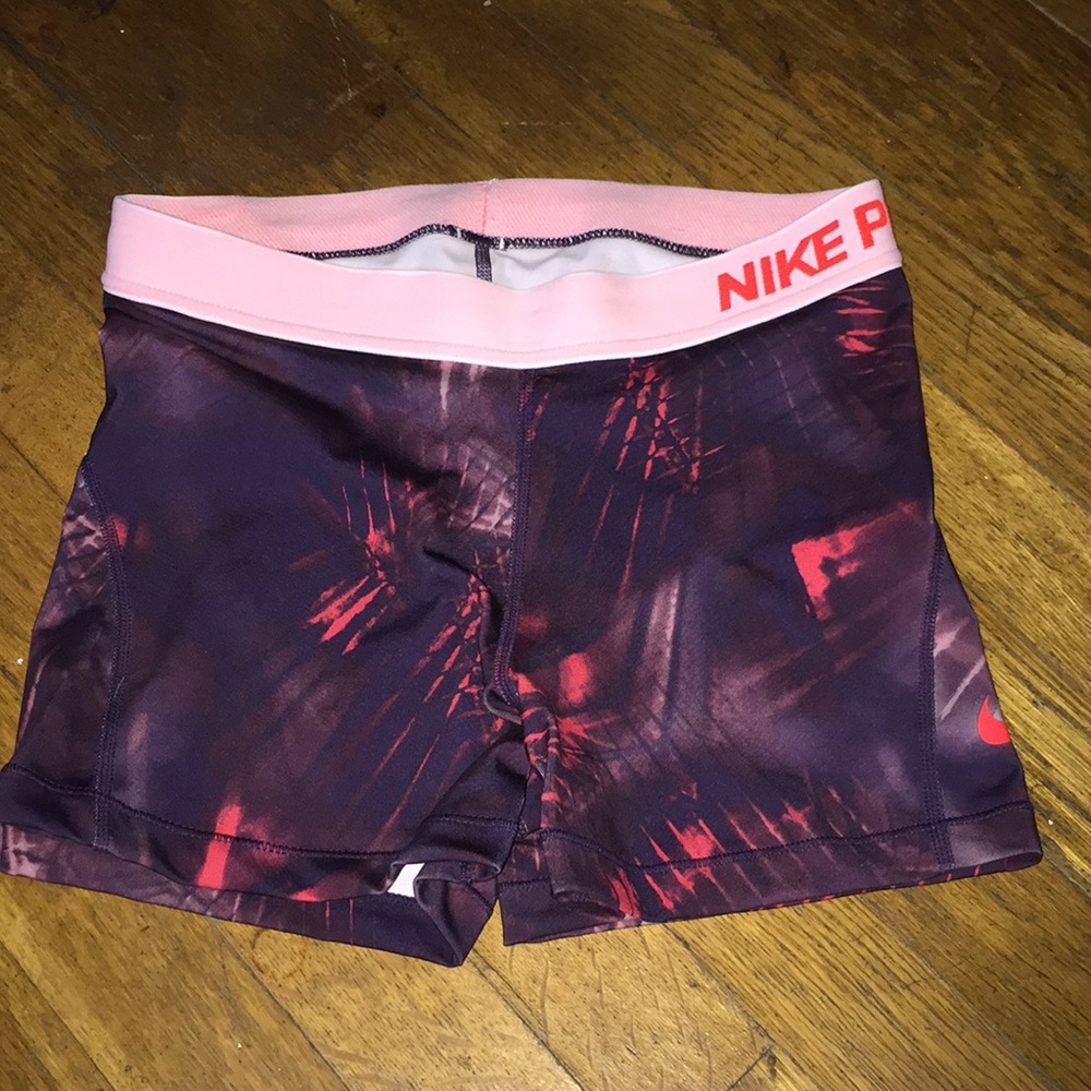 BRAND NEW Nike Pros